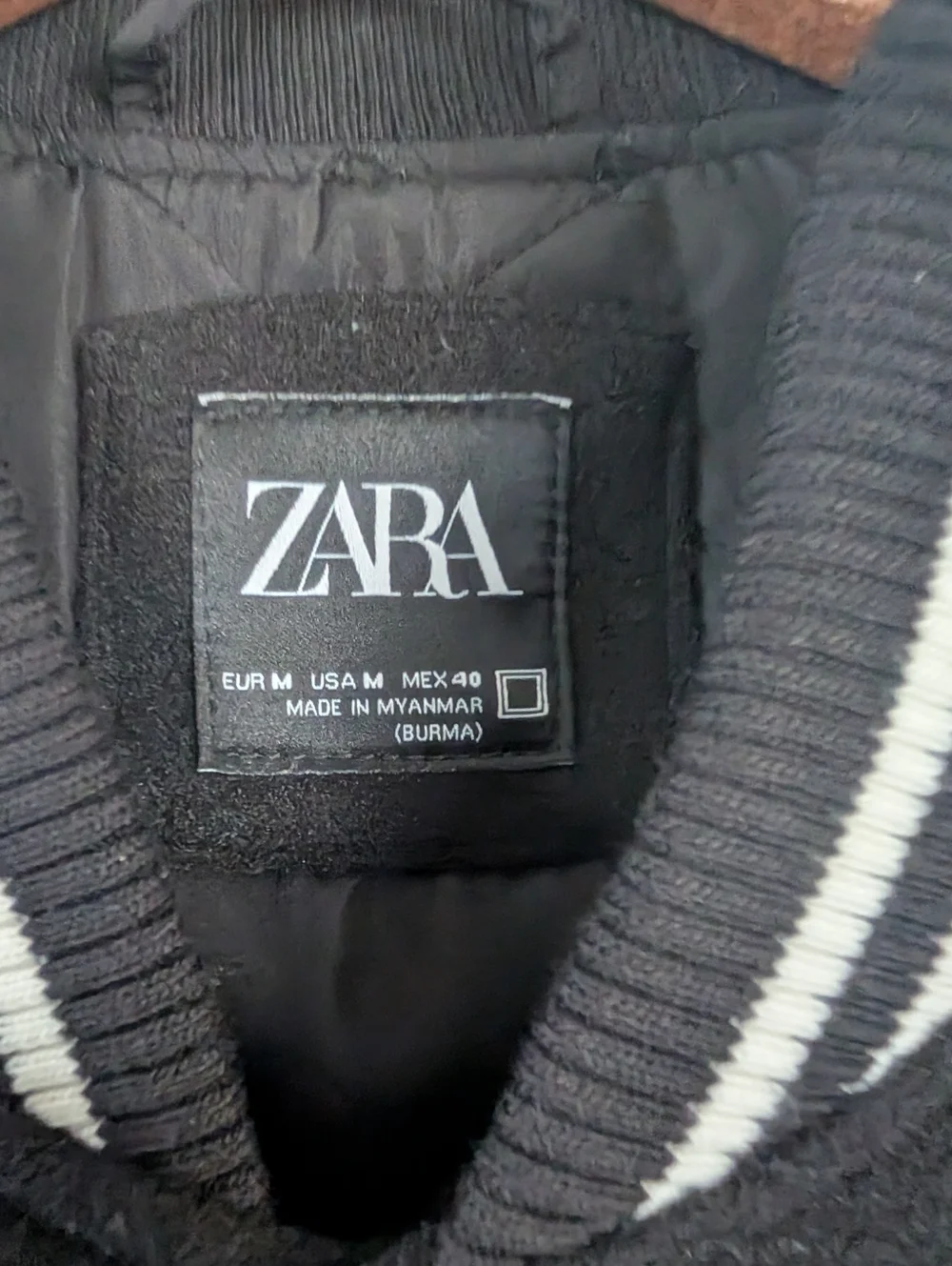 ZARA Milán, Stockholm, Jiaxing varsity jacket Color Black gold Men's Size Medium - Picture 4 of 7